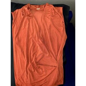 Tahari L Women's Sleeveless V Neck Faux Wrap Top Blouse x2‎